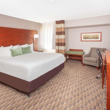 Wyndham Garden Fort Wayne Dış mekan fotoğraf