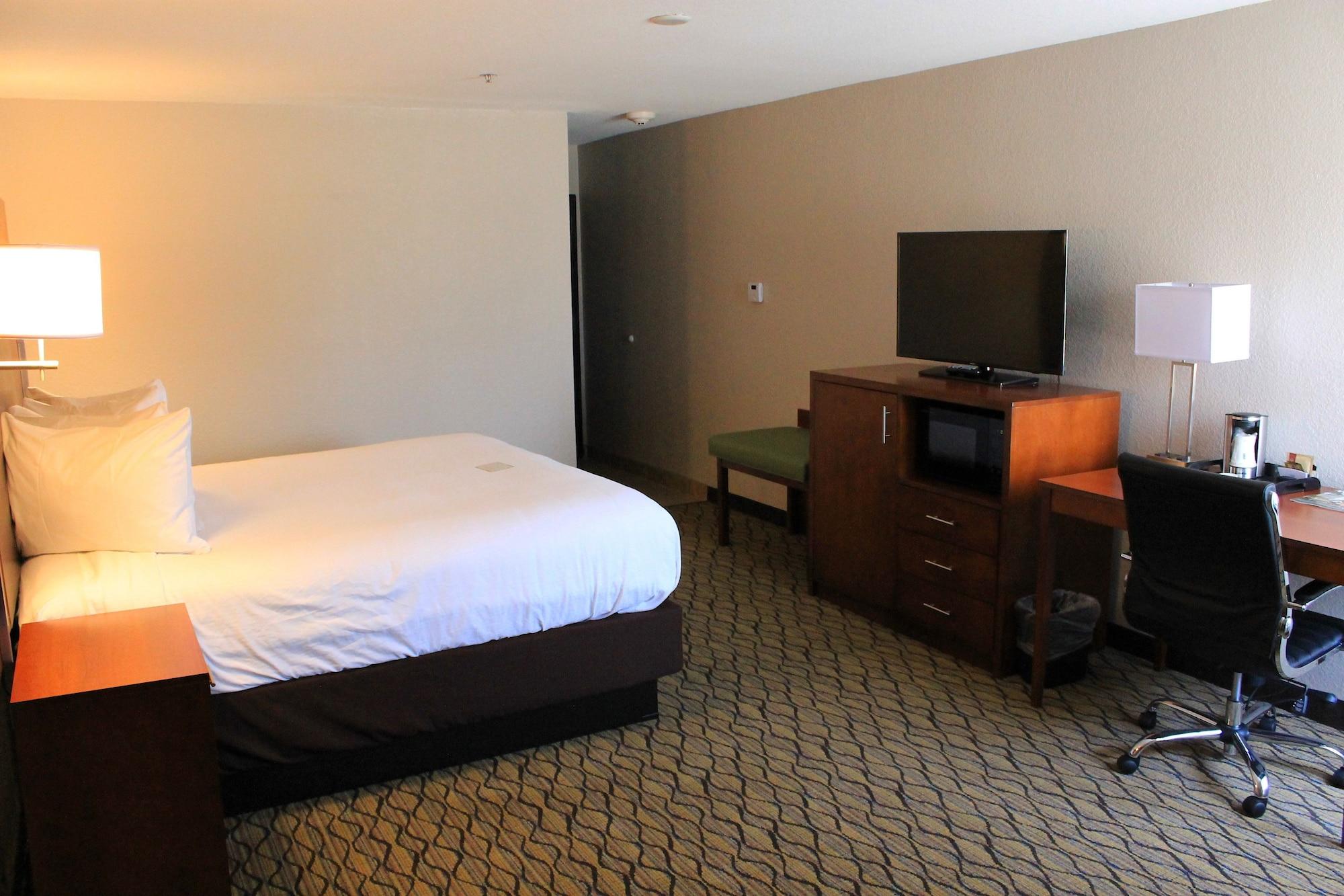 Wyndham Garden Fort Wayne Dış mekan fotoğraf