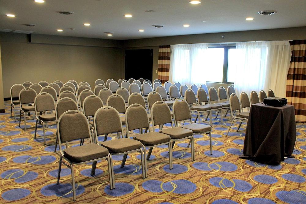Wyndham Garden Fort Wayne Dış mekan fotoğraf