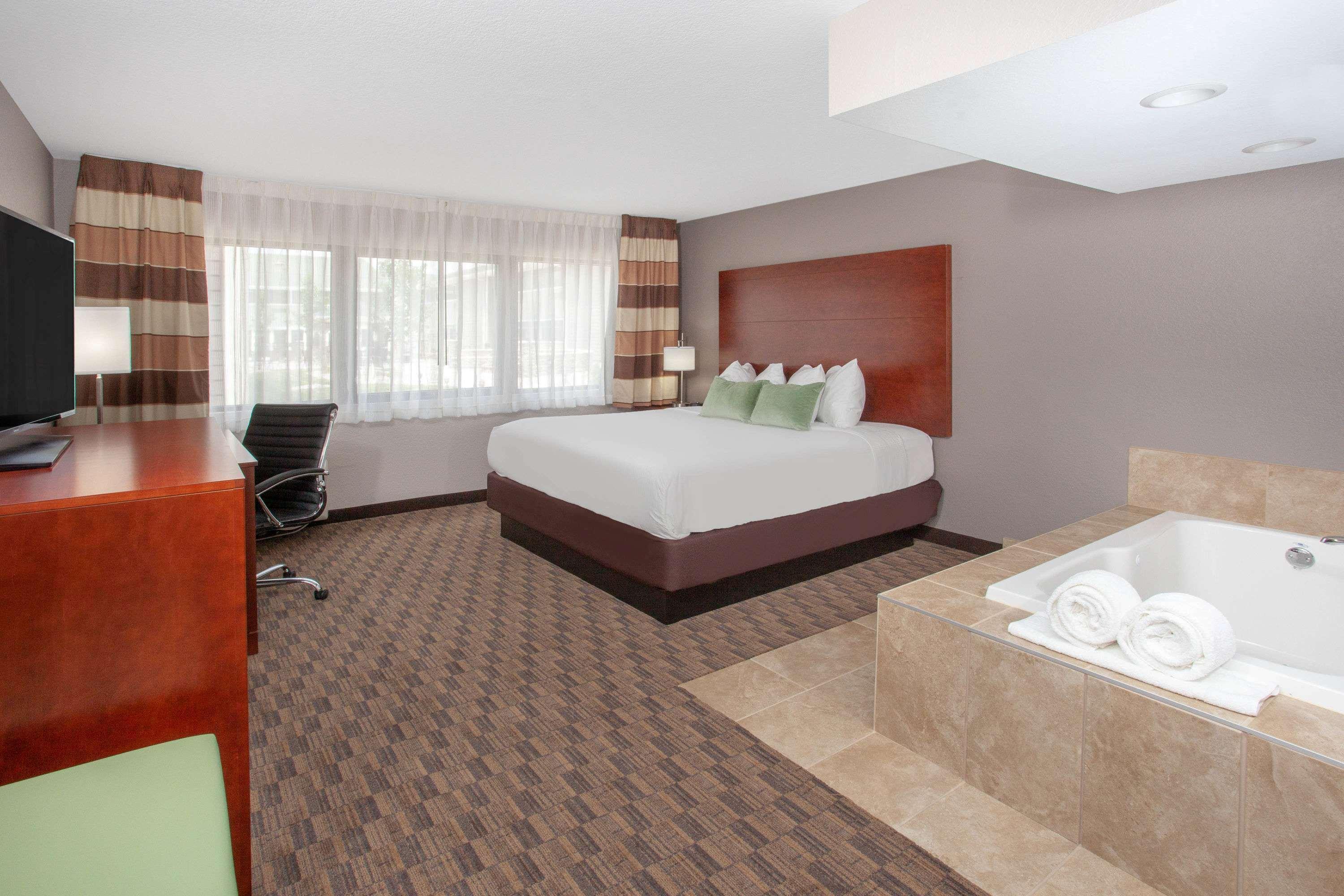 Wyndham Garden Fort Wayne Dış mekan fotoğraf