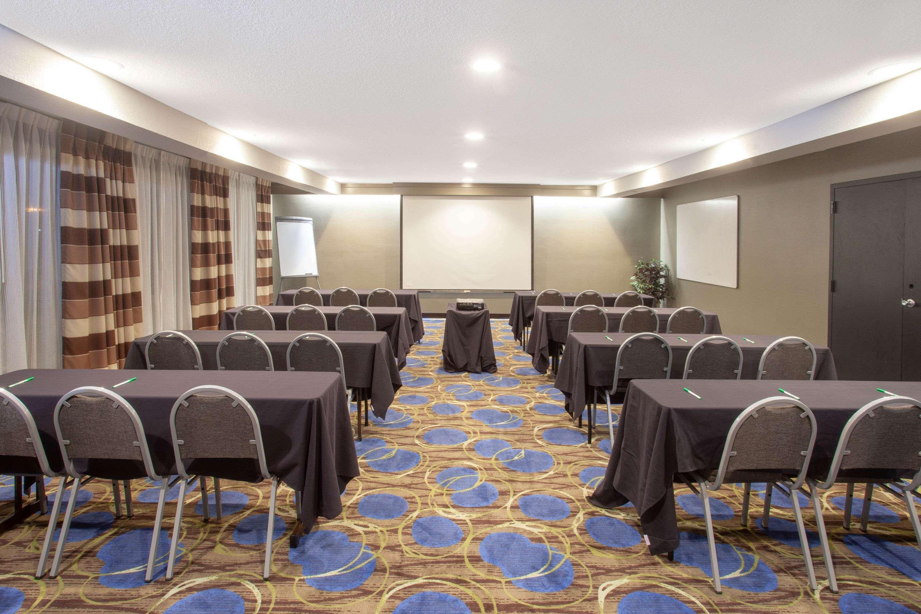 Wyndham Garden Fort Wayne Dış mekan fotoğraf